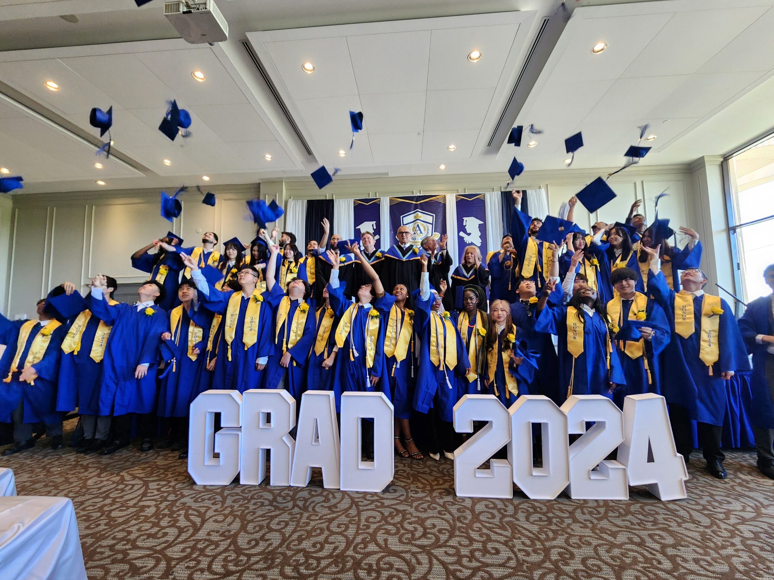 Congratulations to our Graduating Class of 2024!!